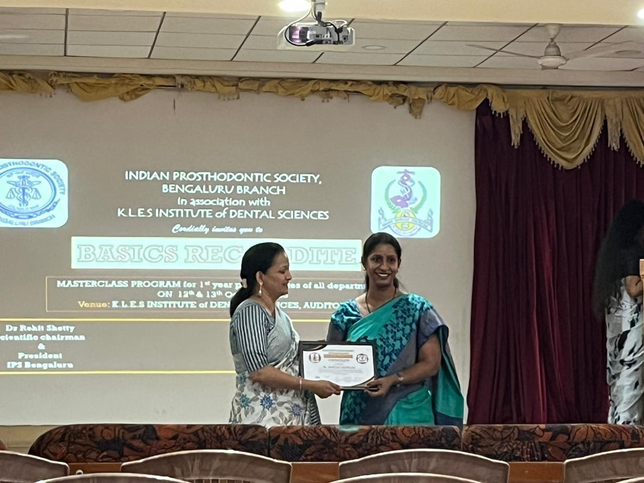 Dr. Yamini Nandini Guest Speaker at KLE Society’s Institute of Dental Sciences loading=