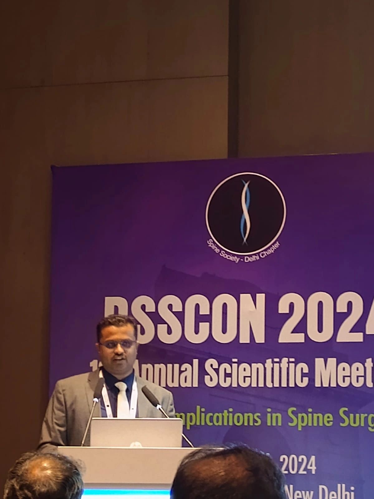 Faculty Participation at the Delhi Spine Society Conference loading=