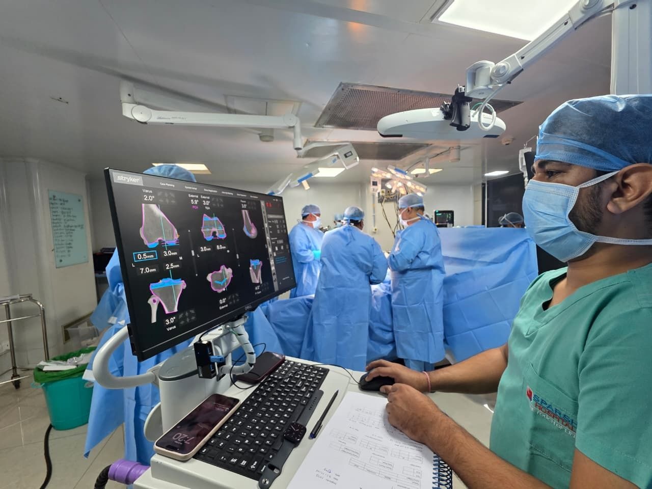 Orthopaedic Robotic Surgeon loading=