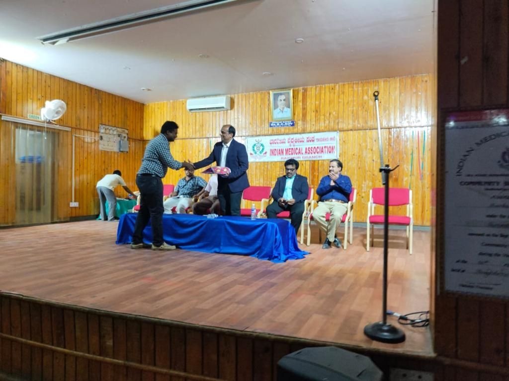 IMA RAICHUR on ROBOTICS in orthopaedics loading=