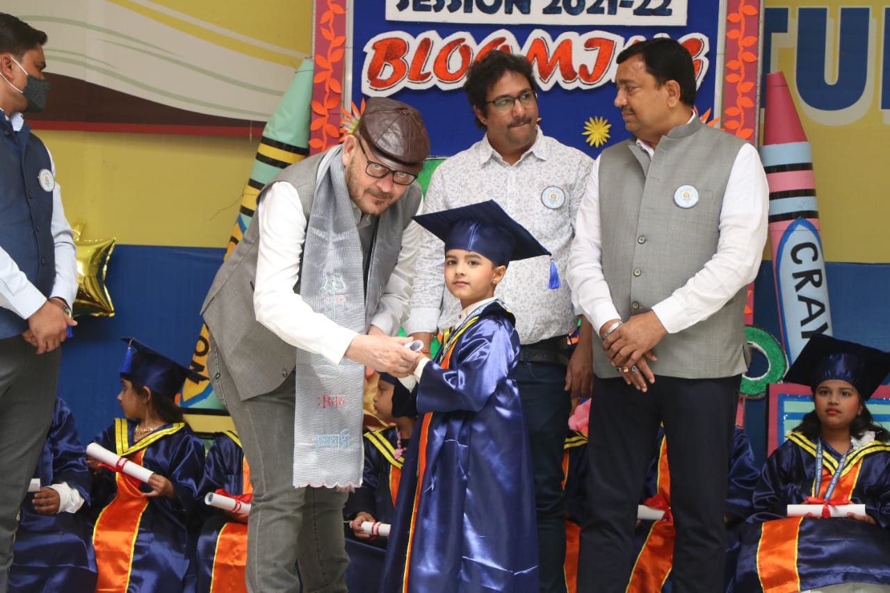 dr rajendra-pathak